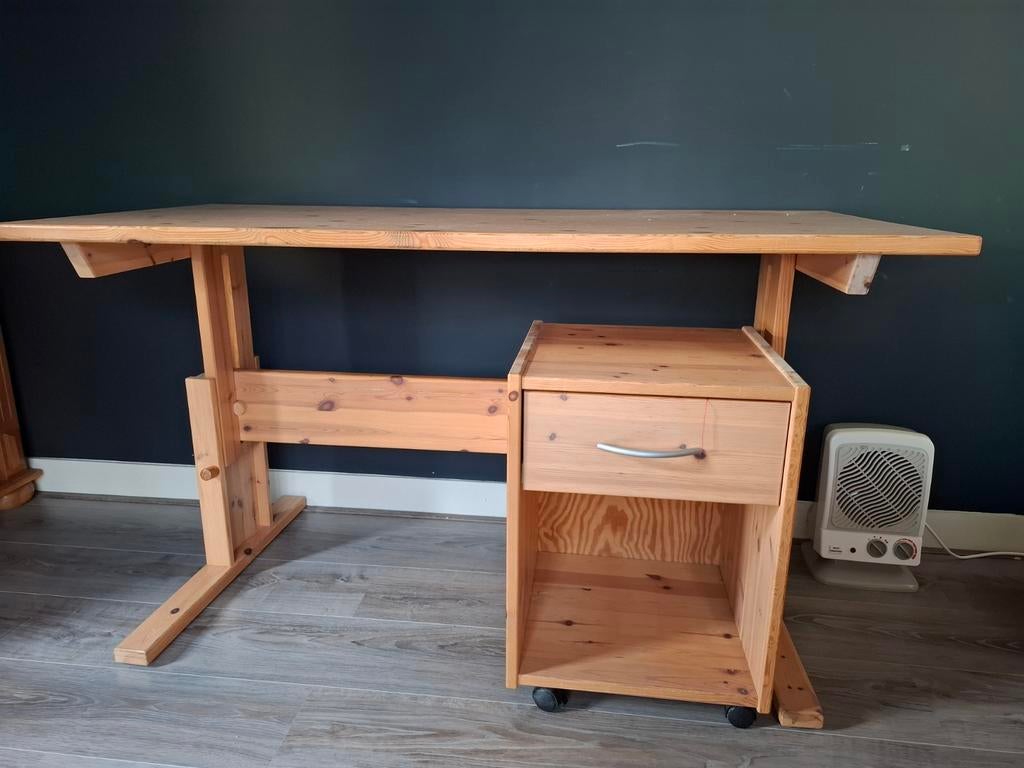 Bureau Life time voor kinderkamer, Ophalen, Gebruikt