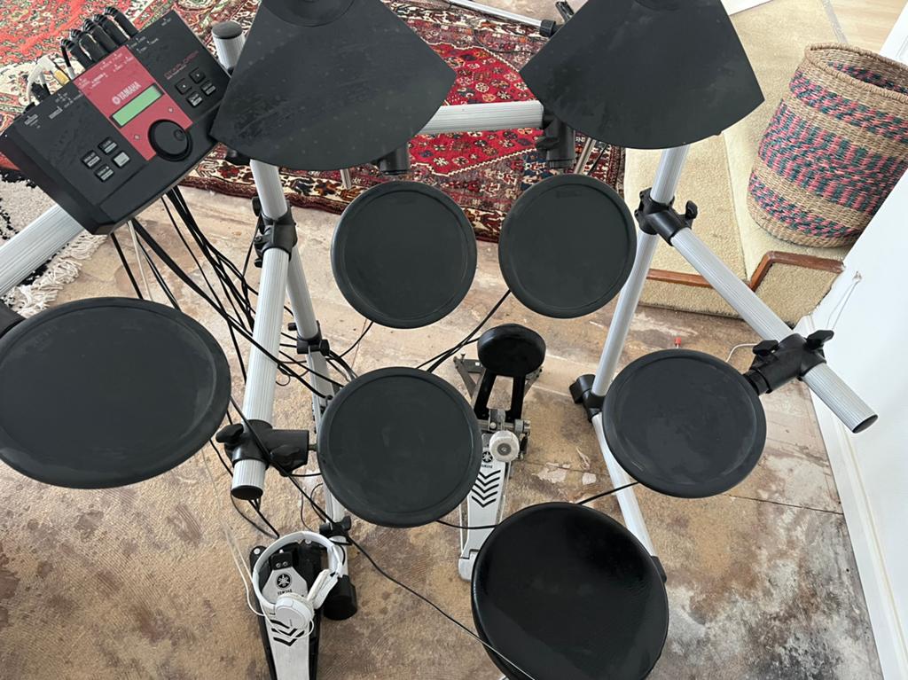 Yamaha elektronisch drumstel met stokken, Muziek en Instrumenten, Ophalen, Gebruikt, Yamaha, Elektronisch