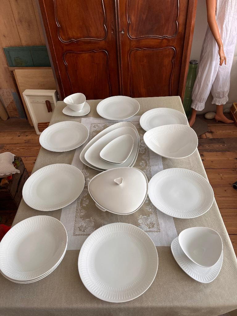 Hutschenreuther servies / diner set, Ophalen, Gebruikt, Overige typen, Effen