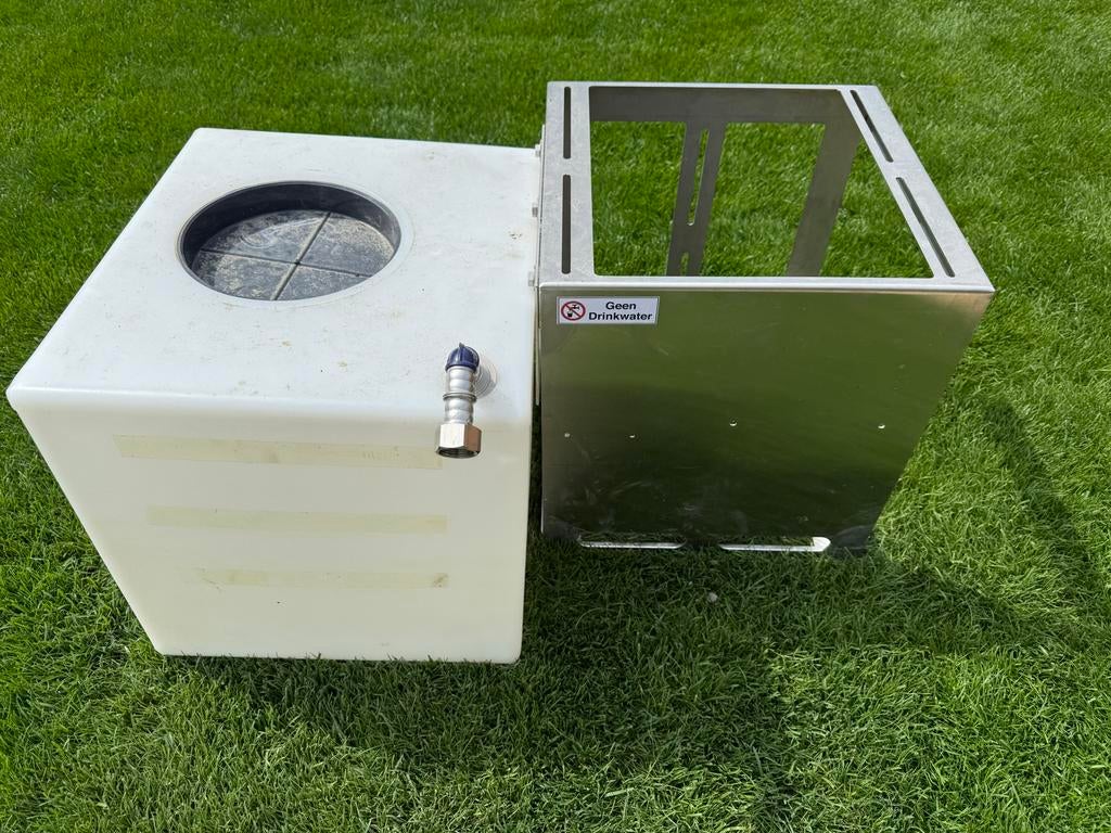 Watertank (45x40x40 cm) met RVS frame, Ophalen, Gebruikt