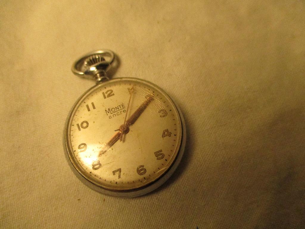 klein zak horloge Mont ancre, Ophalen of Verzenden