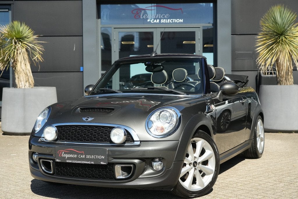 MINI Cabrio 1.6 Cooper S 184pk HarmanKardon/Navigatie/Stoelv, Voorwielaandrijving, Euro 5, Automatische klimaatregeling, Gebruikt