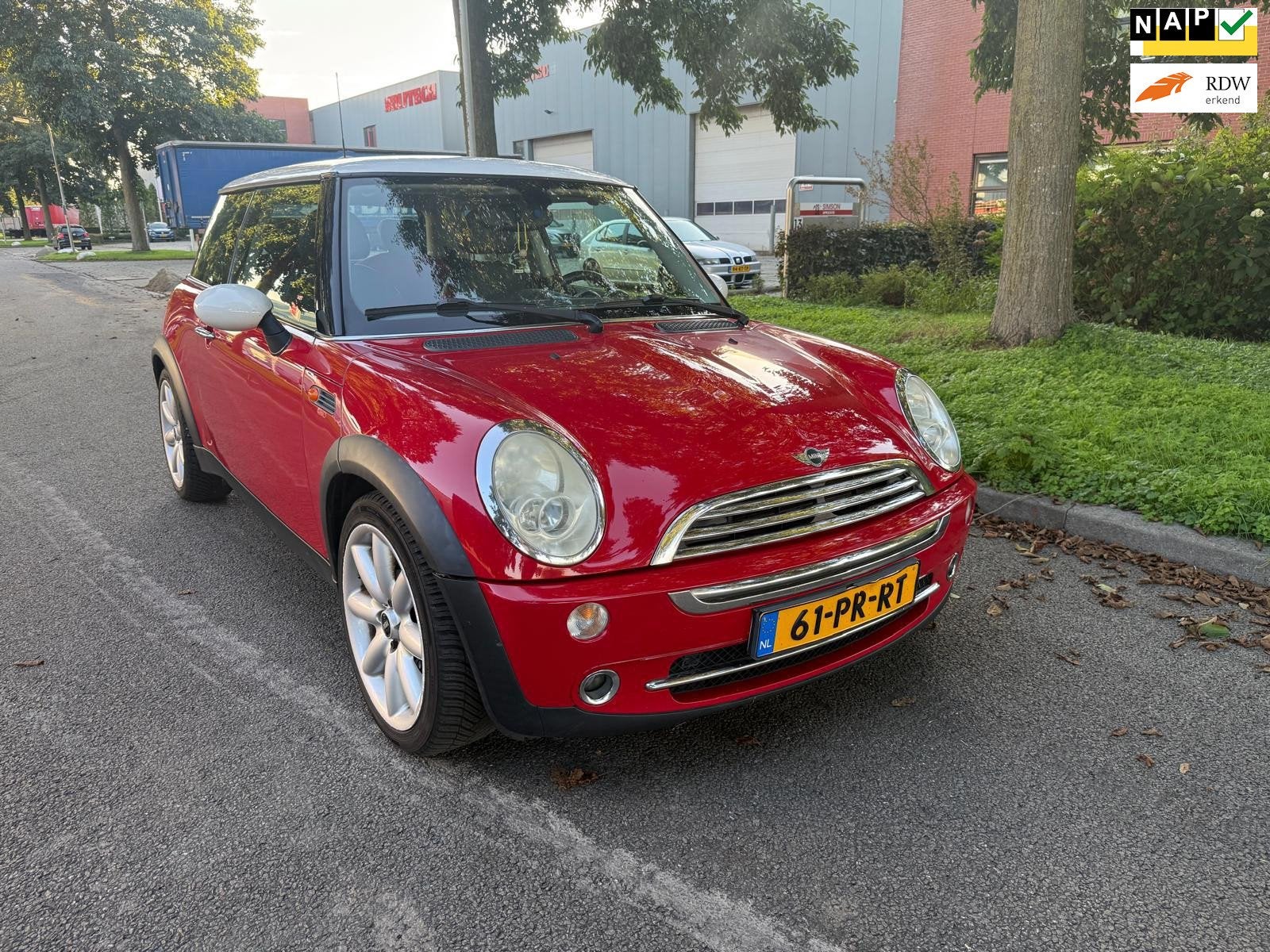 Mini 3-Deurs 1.6 Cooper Chili ( MET NIUWE APK AFGELEVERD), Auto's, Voorwielaandrijving, Dealer onderhouden, Gebruikt, Zwart