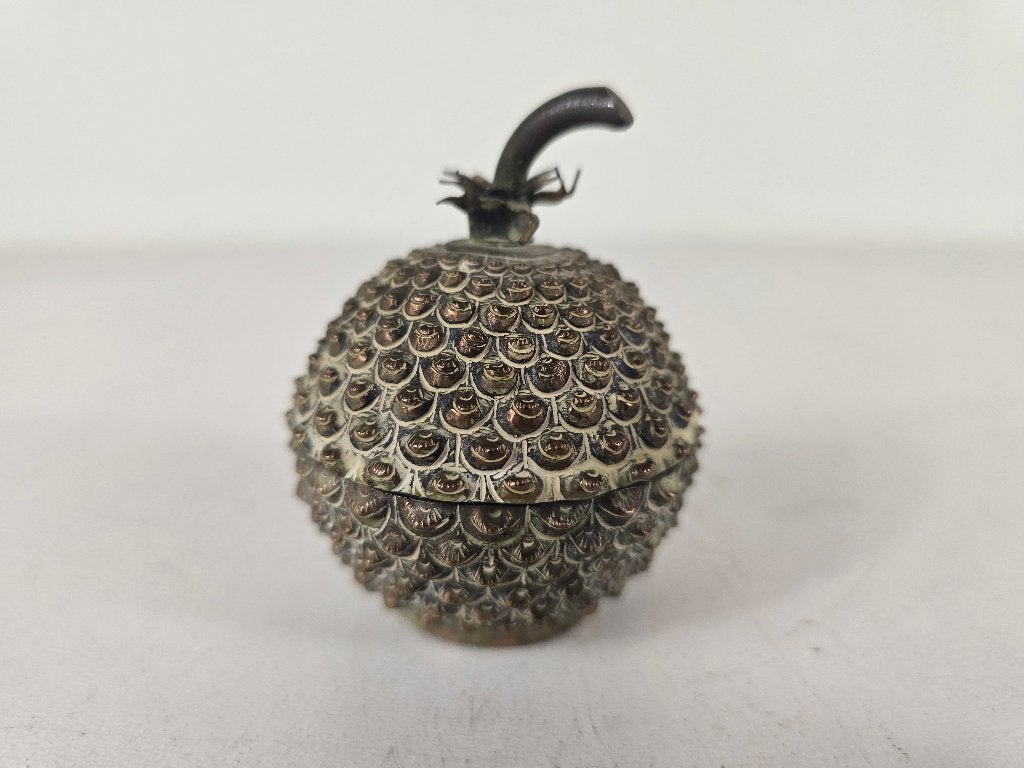 Snuisterijendoosje dennenappel, India, 2e helft 20e eeuw, Ophalen of Verzenden, Koper