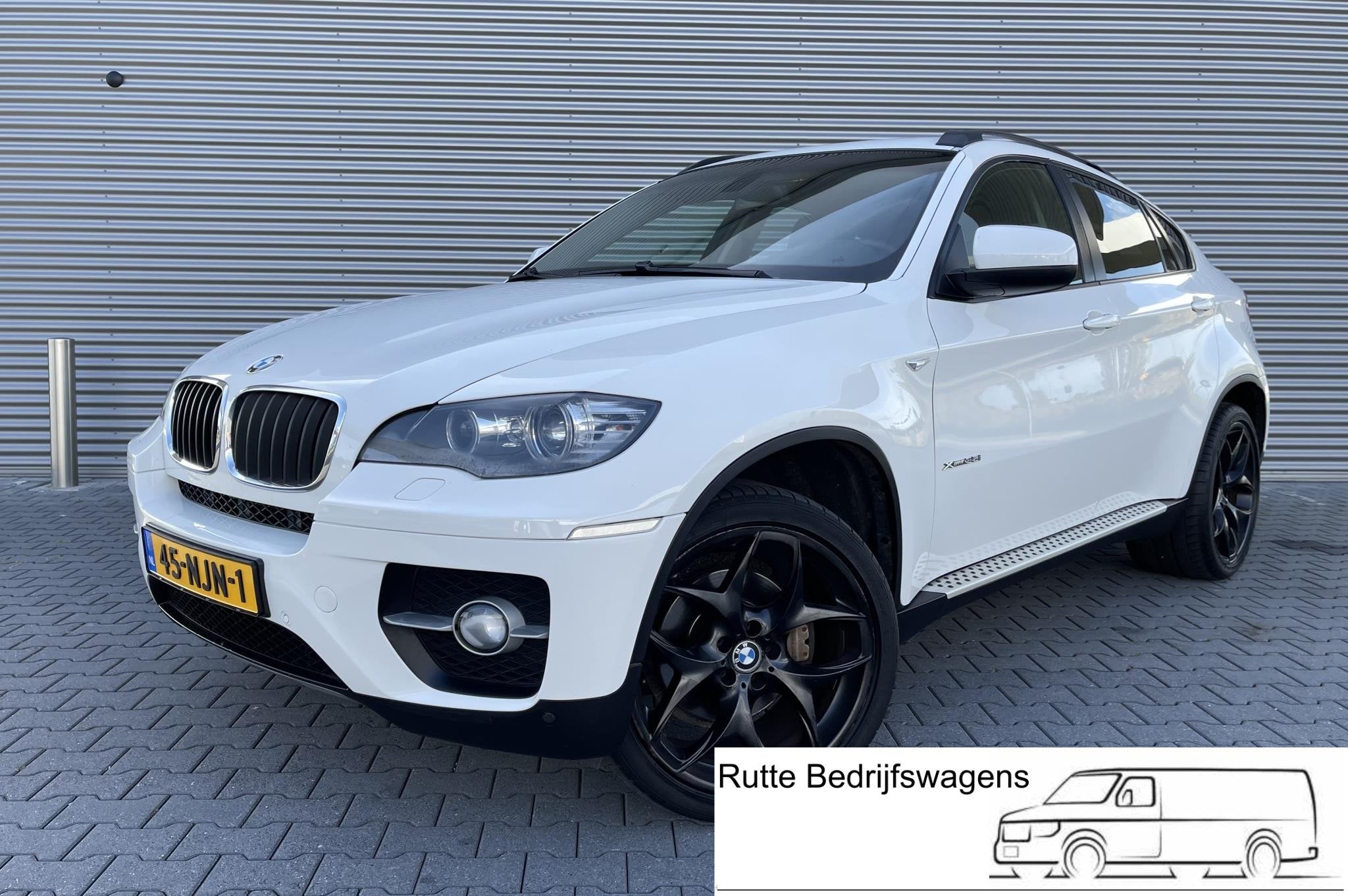 BMW X6 xDrive35i tekst lezen aub!, Auto's, Euro 5, Gebruikt, Zwart, Wit