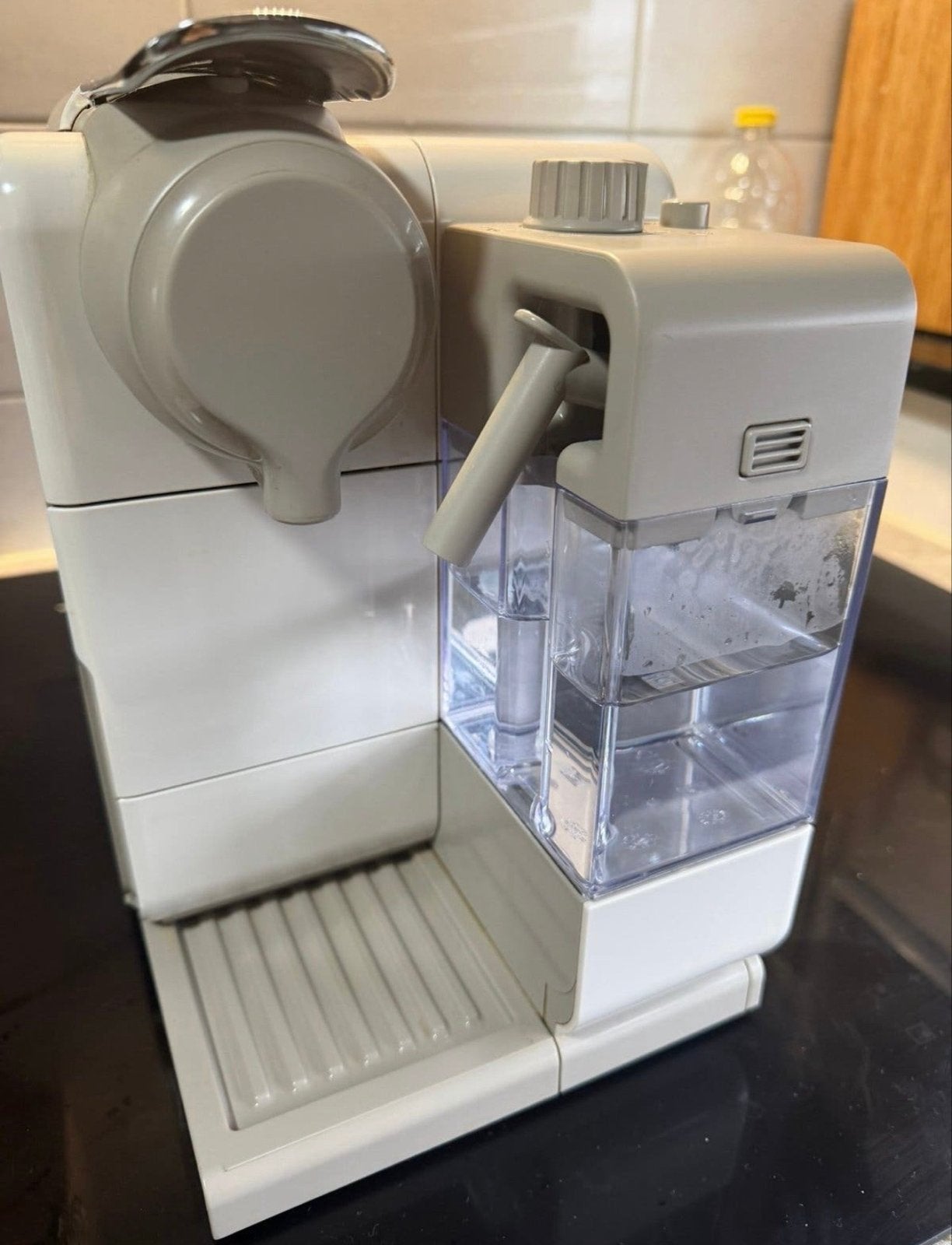 Nespresso De'Longhi Lattissima One EN500W - Wit