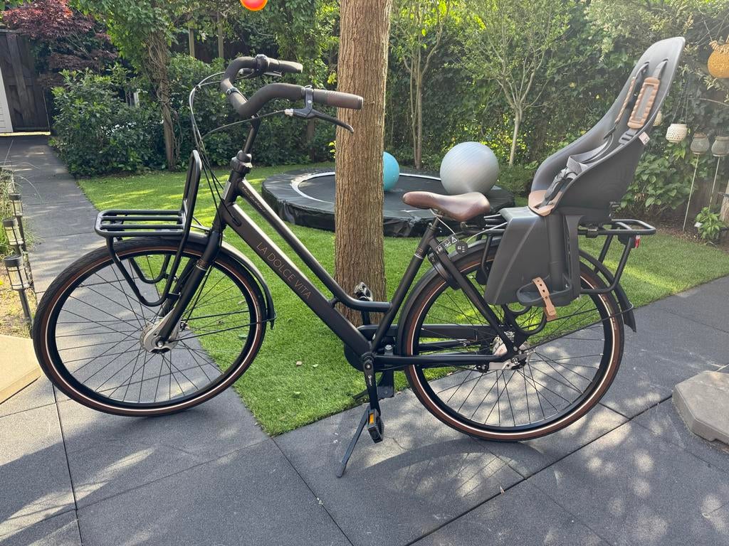 Moederfiets La Dolce Vita met achterzitje Urban Iki, Fietsen en Brommers, Fietsen | Dames | Moederfietsen, Velgrem, Dubbele standaard