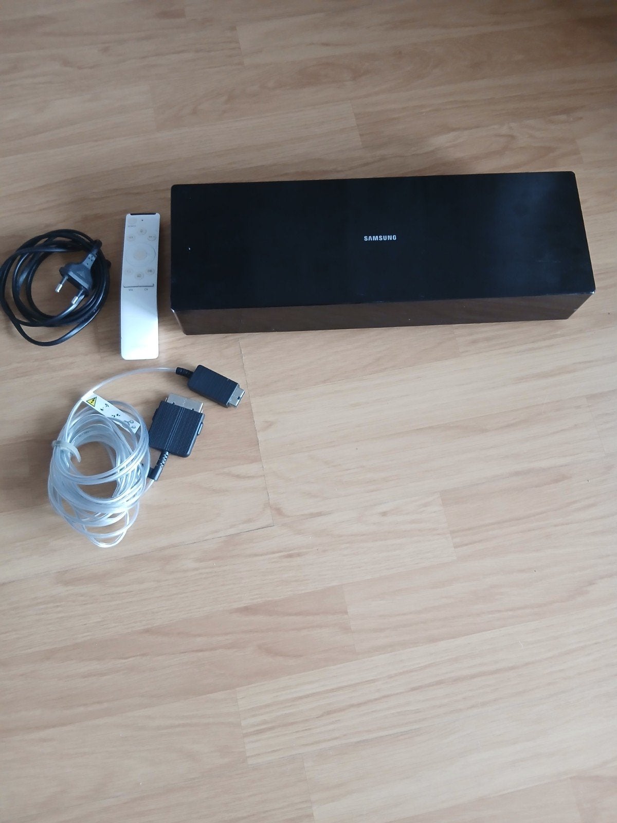 Samsung One Connect Box SOC1001R met afstandsbediening, Ophalen of Verzenden, Gebruikt, 100 cm of meer, Samsung