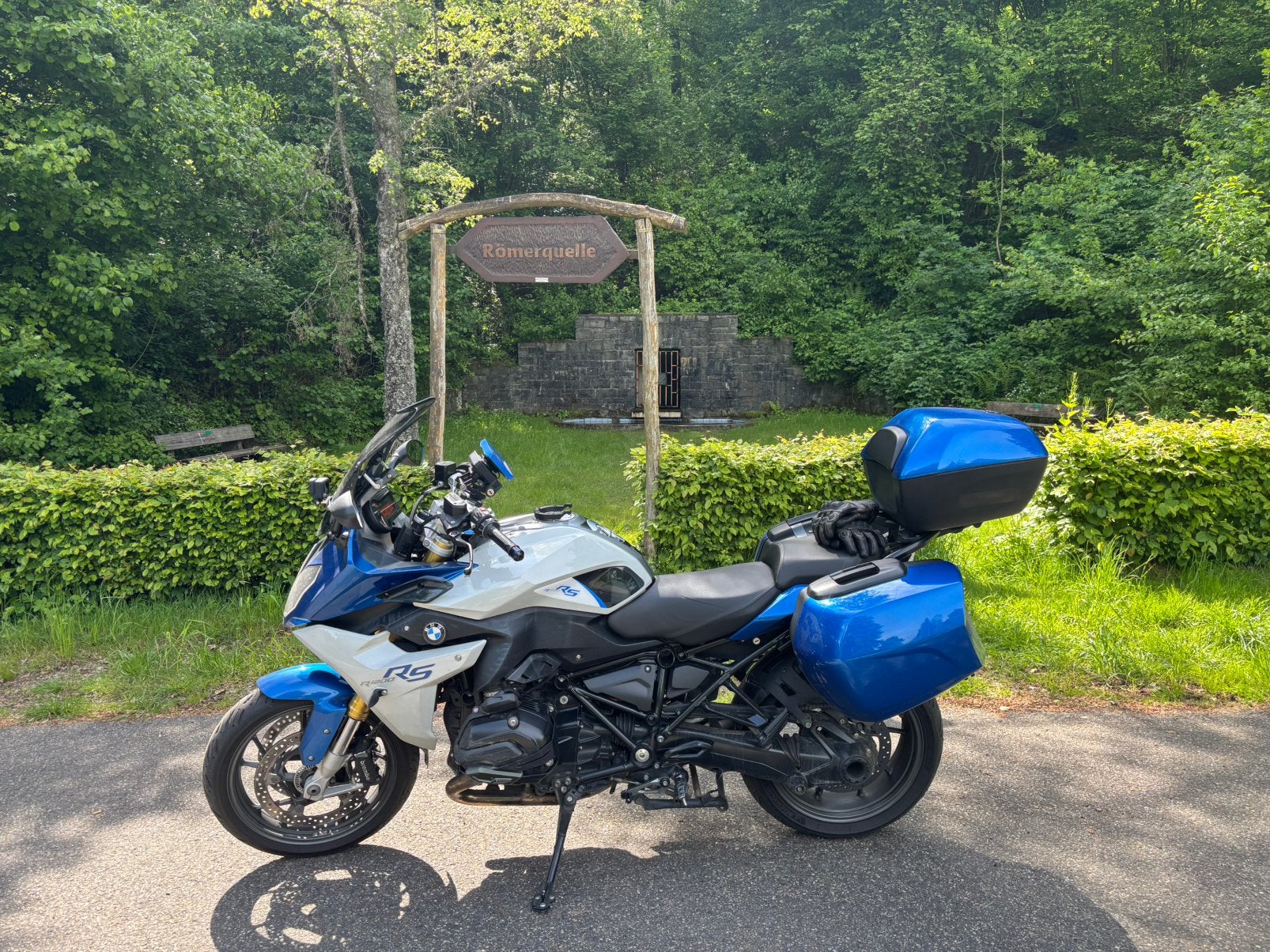 BMW R1200RS full option incl. 3 delige blauwe BMW kofferset., Motoren, Motoren | BMW, 2 cilinders, Gebruikt, 1170 cc, Meer dan 35 kW