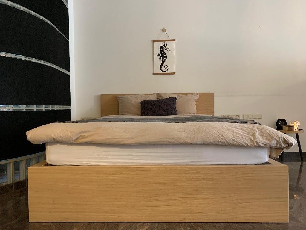 MALM bed, hoog met 4 bedlades, wit gelazuurd eikenfineer, Ophalen, Bruin, Tweepersoons, Zo goed als nieuw