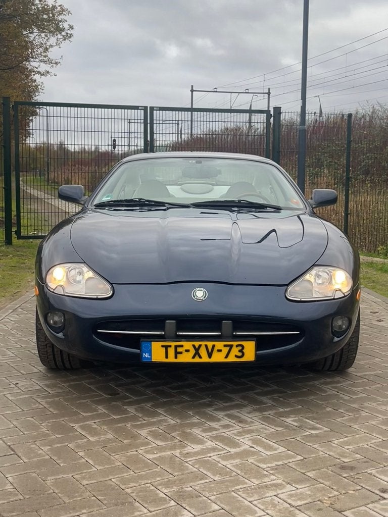 Jaguar XK8 4.0 V8 | Coupe | 1998 | Youngtimer, Auto's, Achterwielaandrijving, Blauw, Particulier, 3996 cc