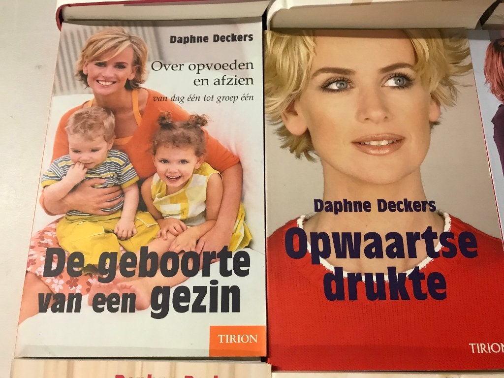 T.K. nog 10 Boeken van Daphne Dekkers zie actuele lijst, Boeken, Overige Boeken, Ophalen of Verzenden, Gelezen, Daphne Deckers