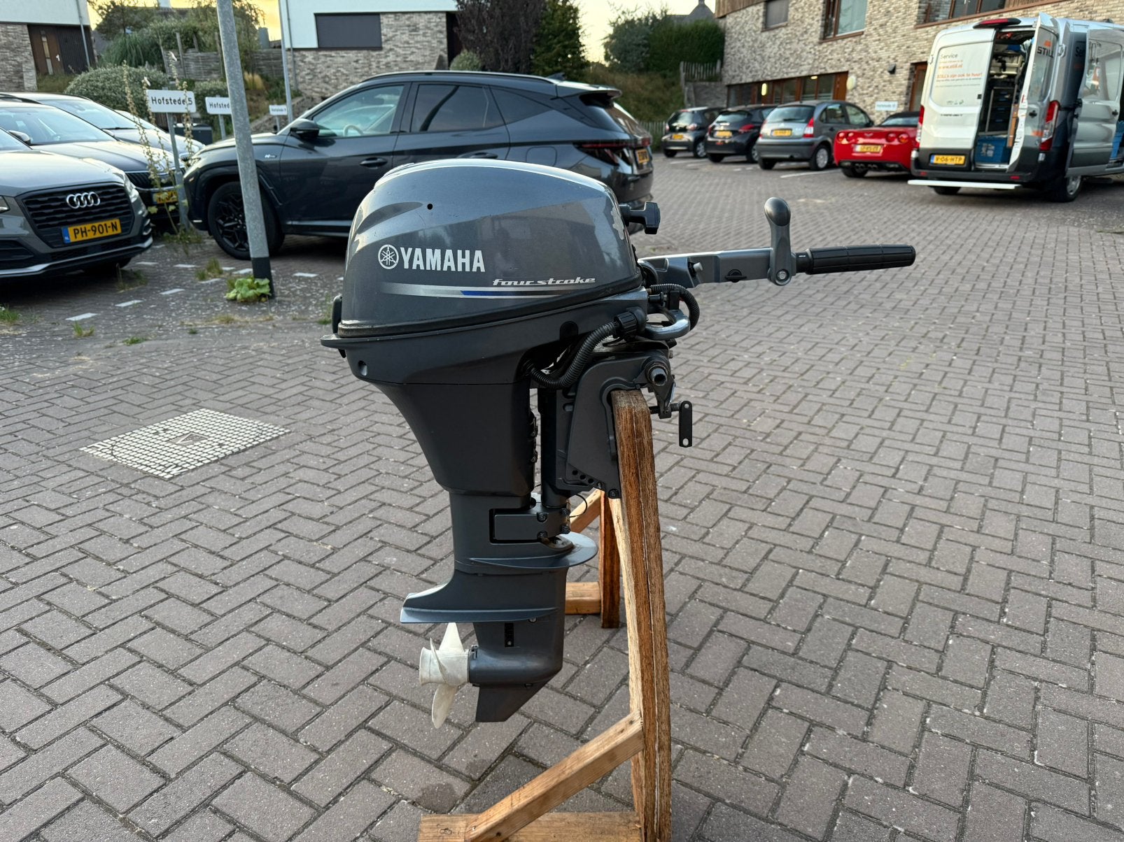 Yamaha 9.9 PK 4-Takt Buitenboordmotor Nwste model kortstaart, Watersport en Boten, Buiten- en Binnenboordmotoren, Ophalen, Zo goed als nieuw