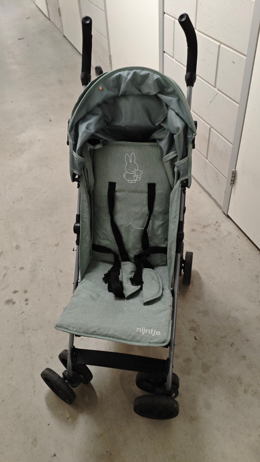 Nijntje Buggy - Lichtgroen met Zonnekap en Regenhoes, Kinderen en Baby's, Buggy's, Ophalen