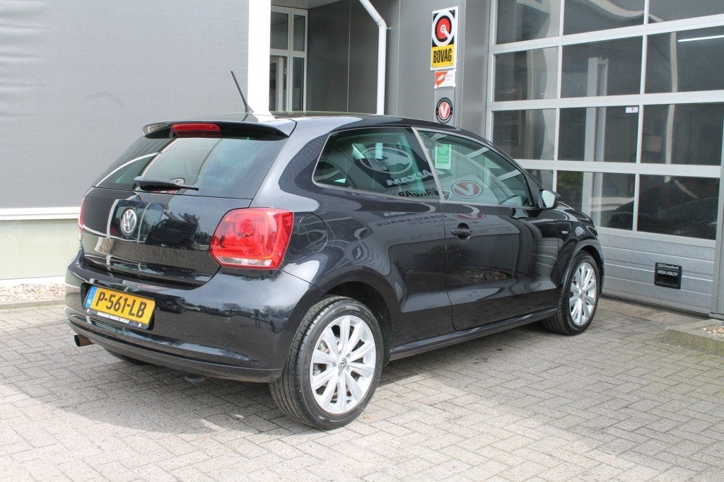 Volkswagen POLO 1.2 TSI COMFORTLINE AIRCO CRUISE PANORAMADAK, Voorwielaandrijving, Euro 5, Met garantie (alle), Zwart
