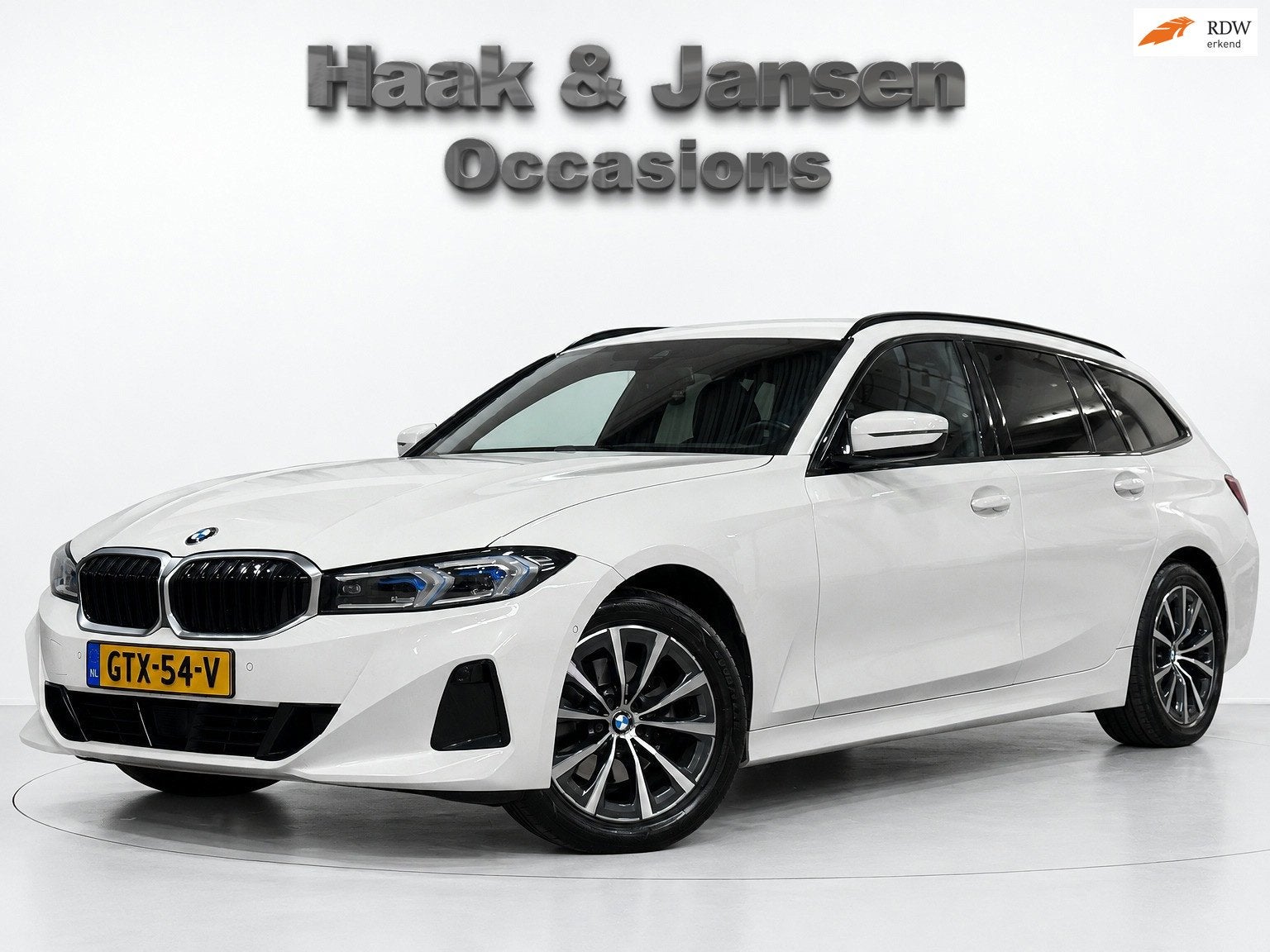 BMW 3-serie Touring 320i'Adaptive cruise Stoelverwarming Ele, Automaat, Gebruikt, 4 cilinders, Leder en Stof