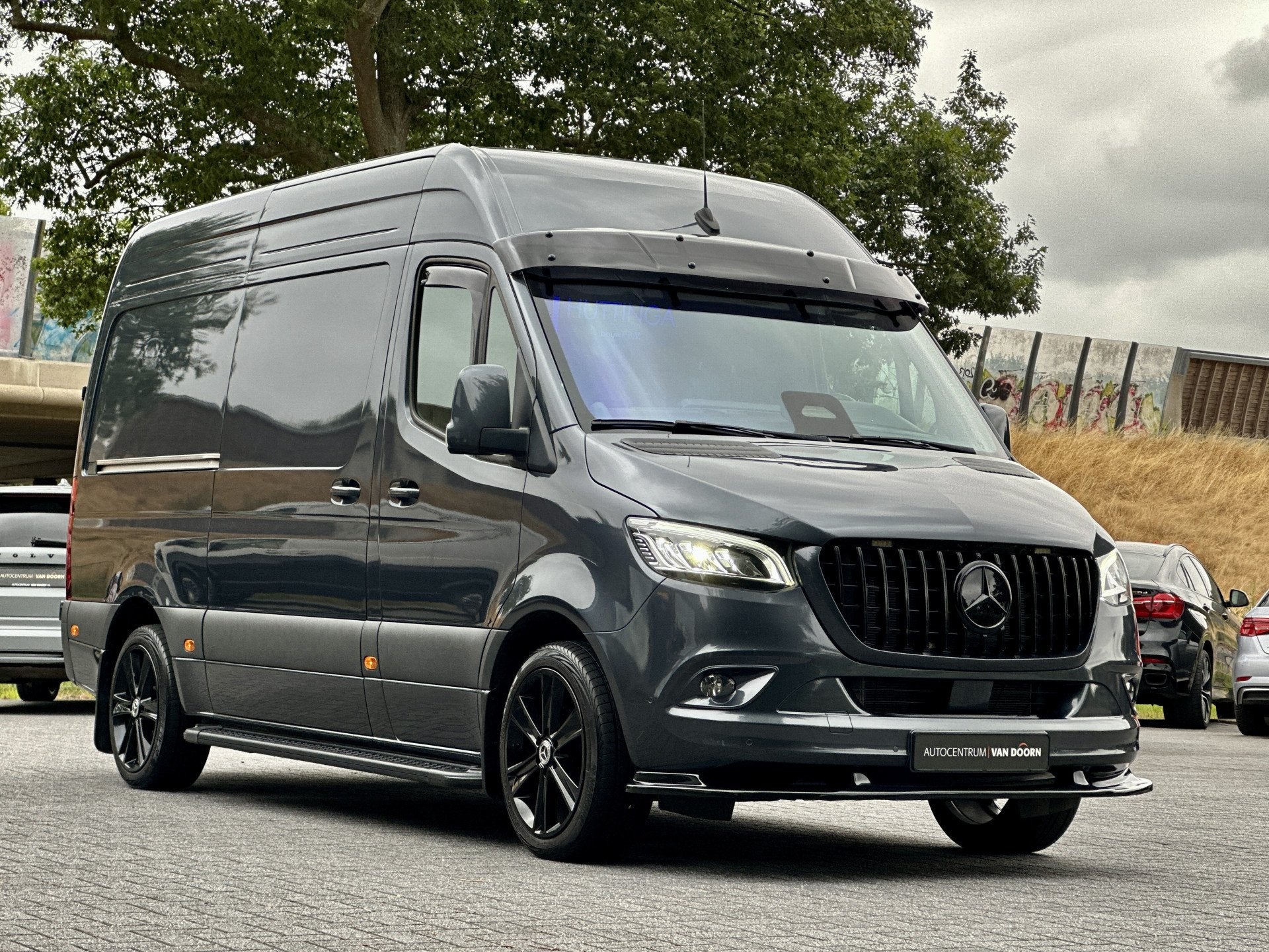 Mercedes-Benz Sprinter 319 1.9 CDI L2H2 | Leer | 2x Schuifde, Automaat, Achterwielaandrijving, Gebruikt, Adaptive Cruise Control