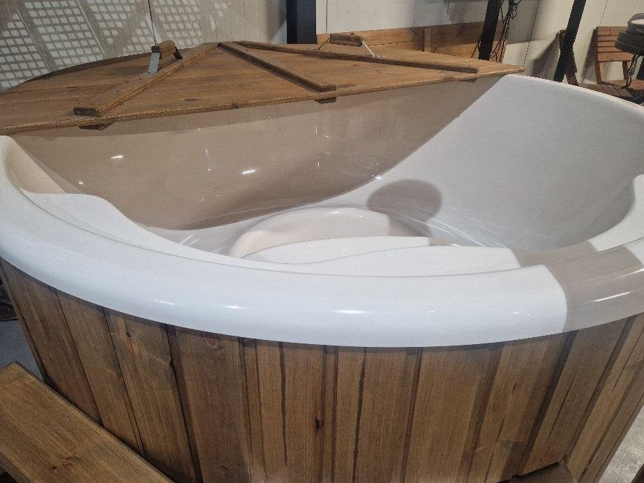 Foto 4 van hottub hot tub zwembad jacuzzi aanbieding  NU 2650,- euro !!