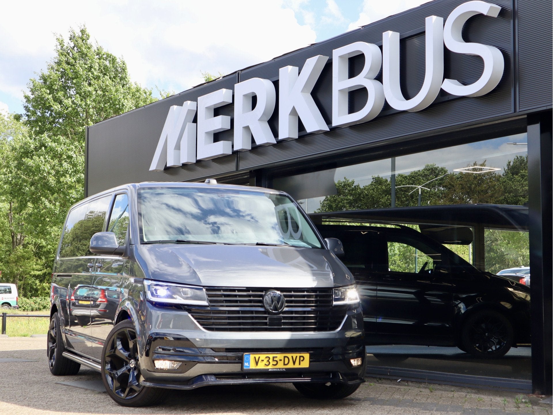 Volkswagen Transporter 2.0 TDI BULLI 150PK DSG LUXE DUBBELE, Gebruikt, 4 cilinders, 150 pk, Volkswagen