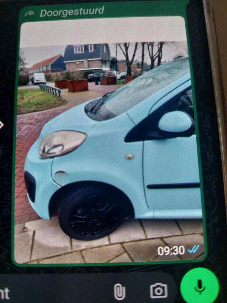 Te koop gevraagd spatbord links tegen aannemelijke prijs, Ophalen of Verzenden, Links, Spatbord