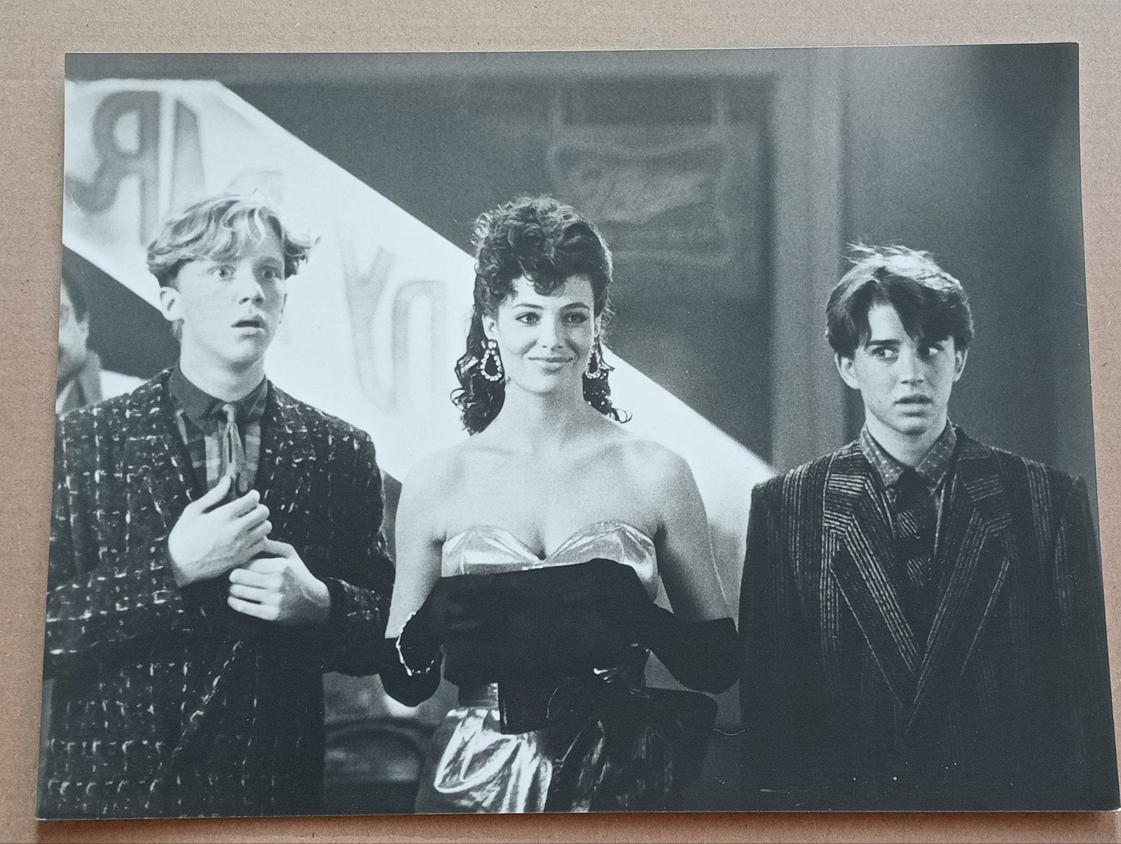 Filmfoto jaren 80 Weird Science - 18 x 24 cm, ., Ophalen of Verzenden, Zo goed als nieuw, .