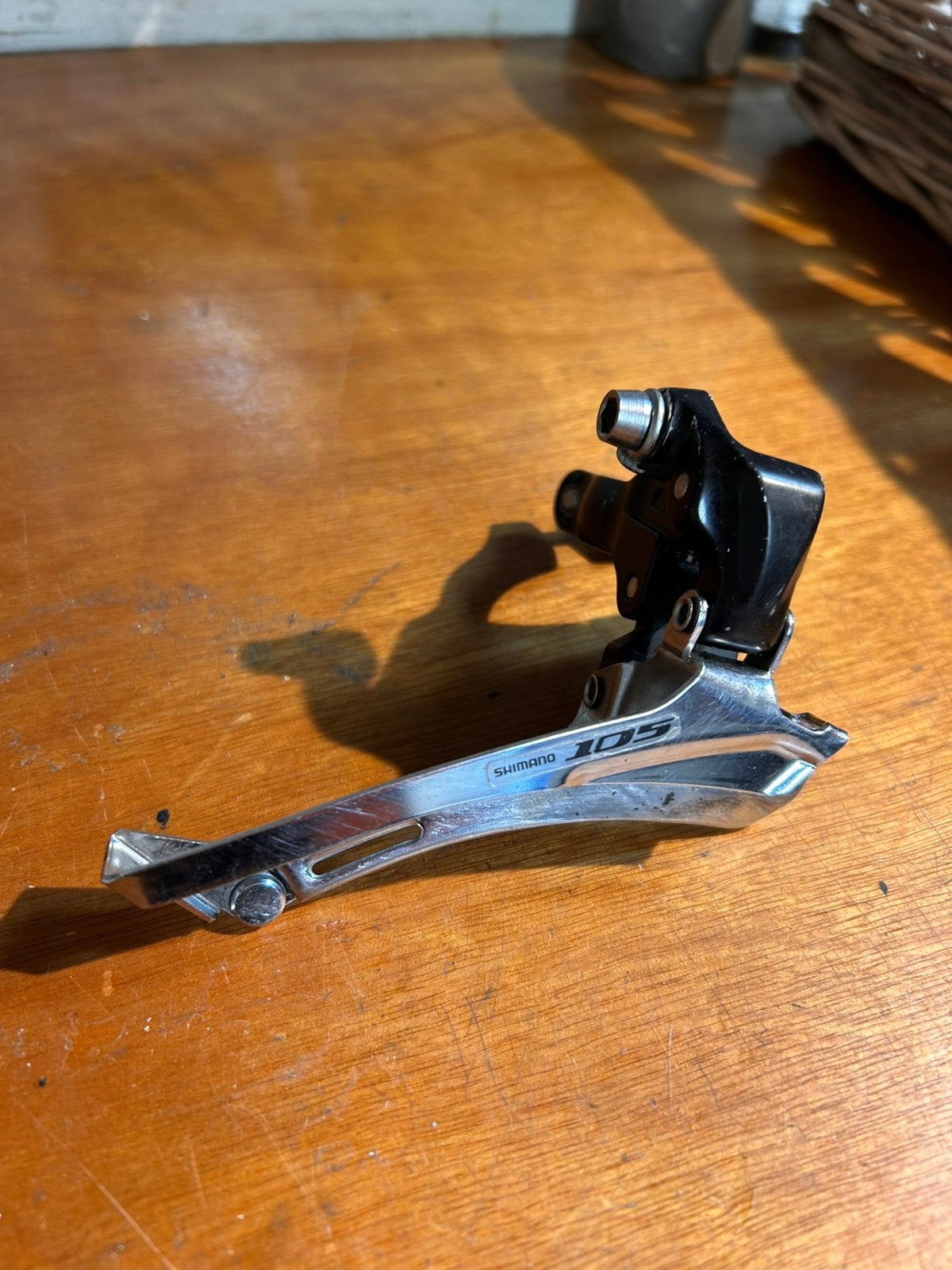Voorderailleur Shimano 105 FD-5700, Fietsen en Brommers, Fietsonderdelen, Ophalen of Verzenden, Gebruikt, Derailleur of Ketting