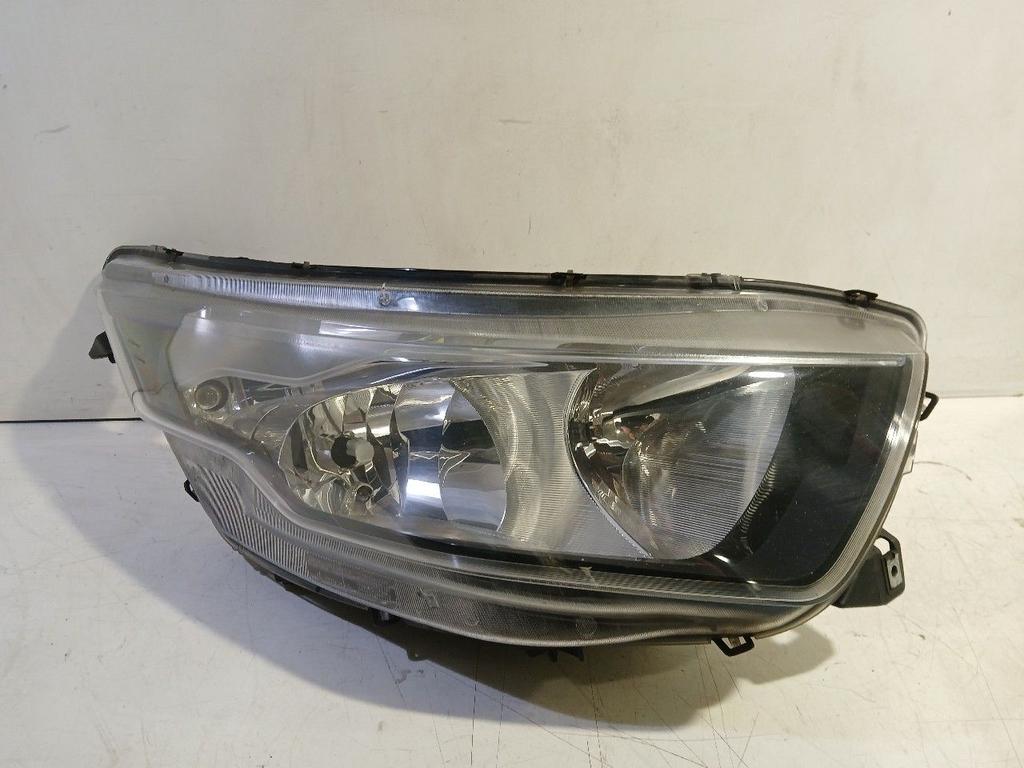 Koplamp rechts Iveco New Daily, Onderdelen@venauto.nl, Van der Ven Autorecycling B.V., Gebruikt, Ettenseweg 76, 4706 PB Roosendaal, The Netherlands