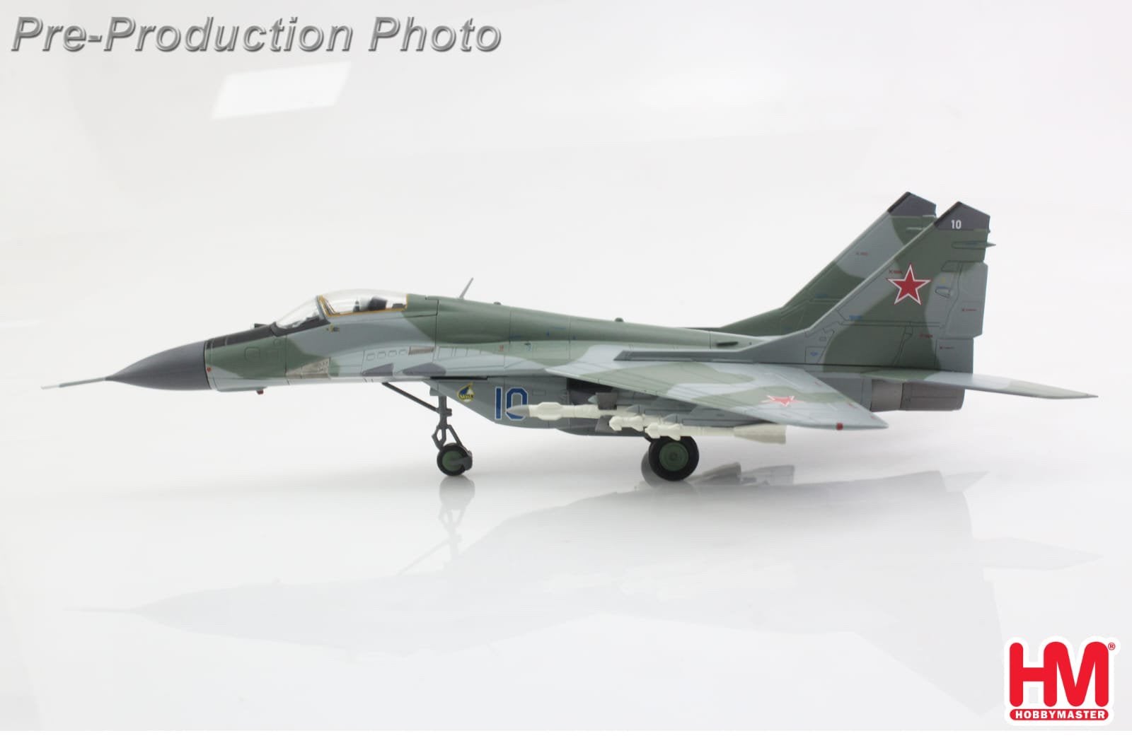 Hobby Master HA6527 | Mikoyan - Gurevich MIG-29A Fulcrum, Ophalen, Schaalmodel, Nieuw, Pilot Station