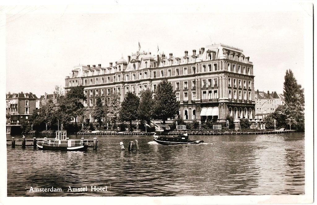 Amsterdam,Amstelhotel met firmaperforatie, gelopen 1954, Verzamelen, Verzenden, 1940 tot 1960, Gelopen, Noord-Holland