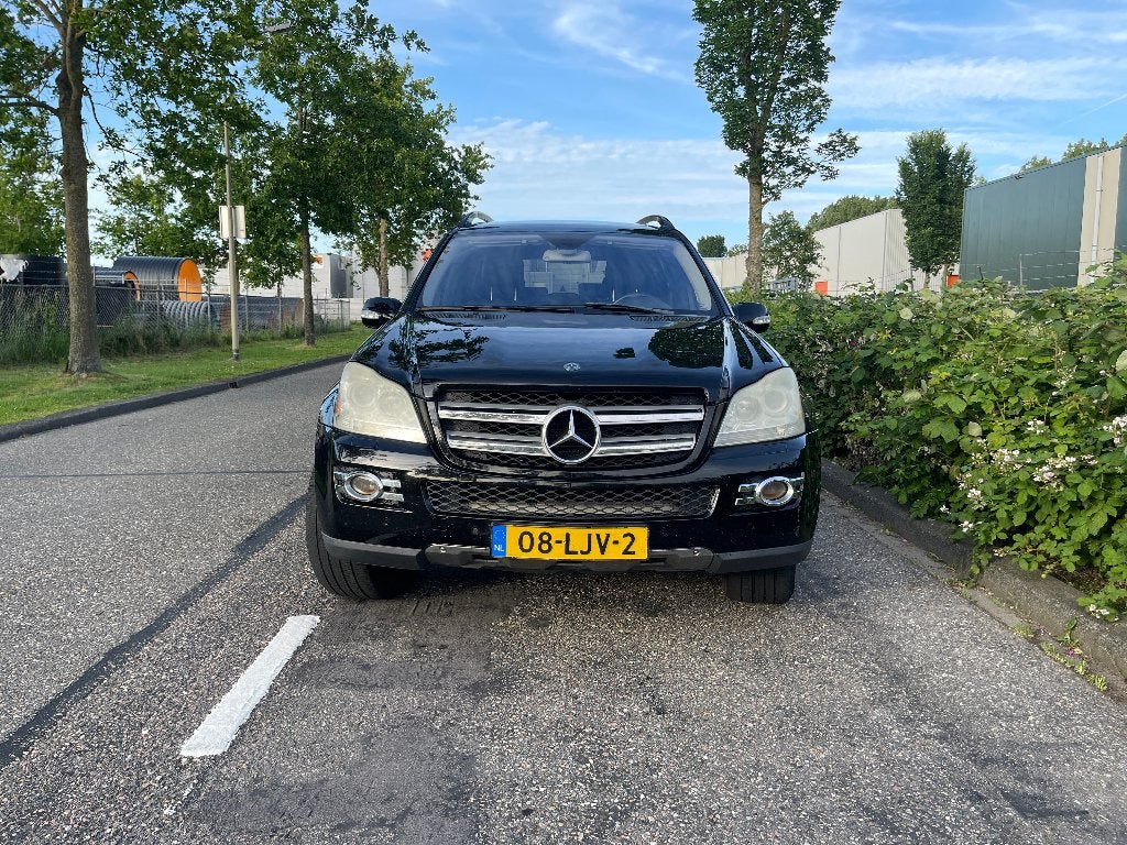 Mercedes-Benz GL450 4MAtic 2006 Zwart, Auto's, Mercedes-Benz, Automaat, GL, 7 stoelen, 156 €/maand