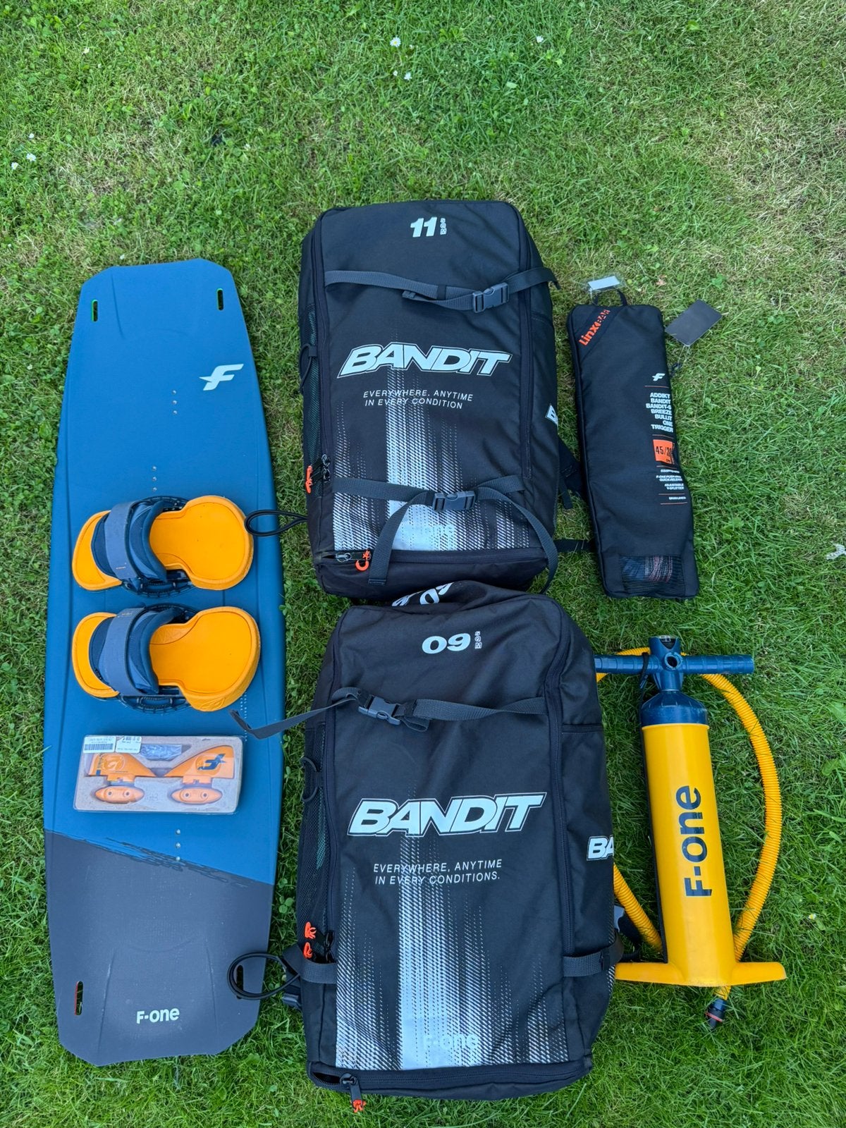 11m, 9m F-one Bandit 2025 Trax Carbon en F one bar, Watersport en Boten, Kitesurfen, Kitesurf-set, Twintip, Zo goed als nieuw