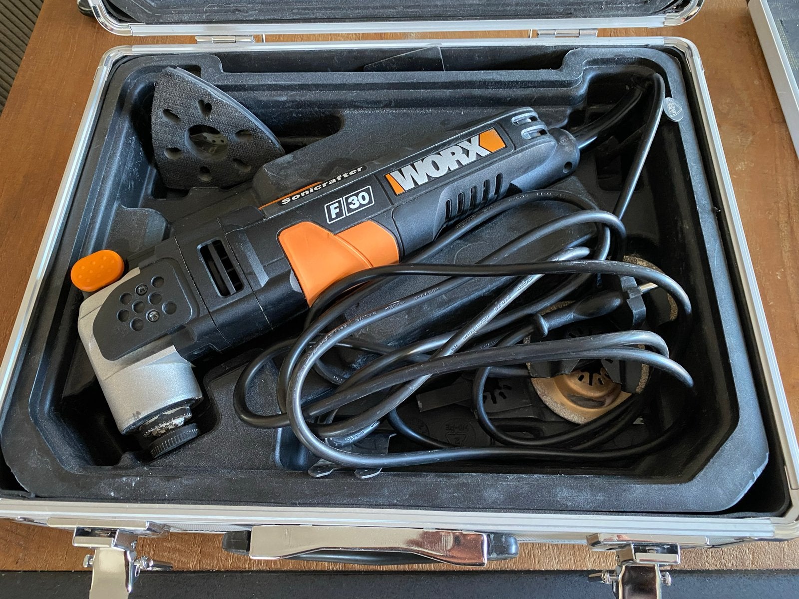 Worx Sonicrafter F30 Multitool met uitgebreide accessoireset, Doe-het-zelf en Verbouw, Gereedschap | Handgereedschap, Ophalen