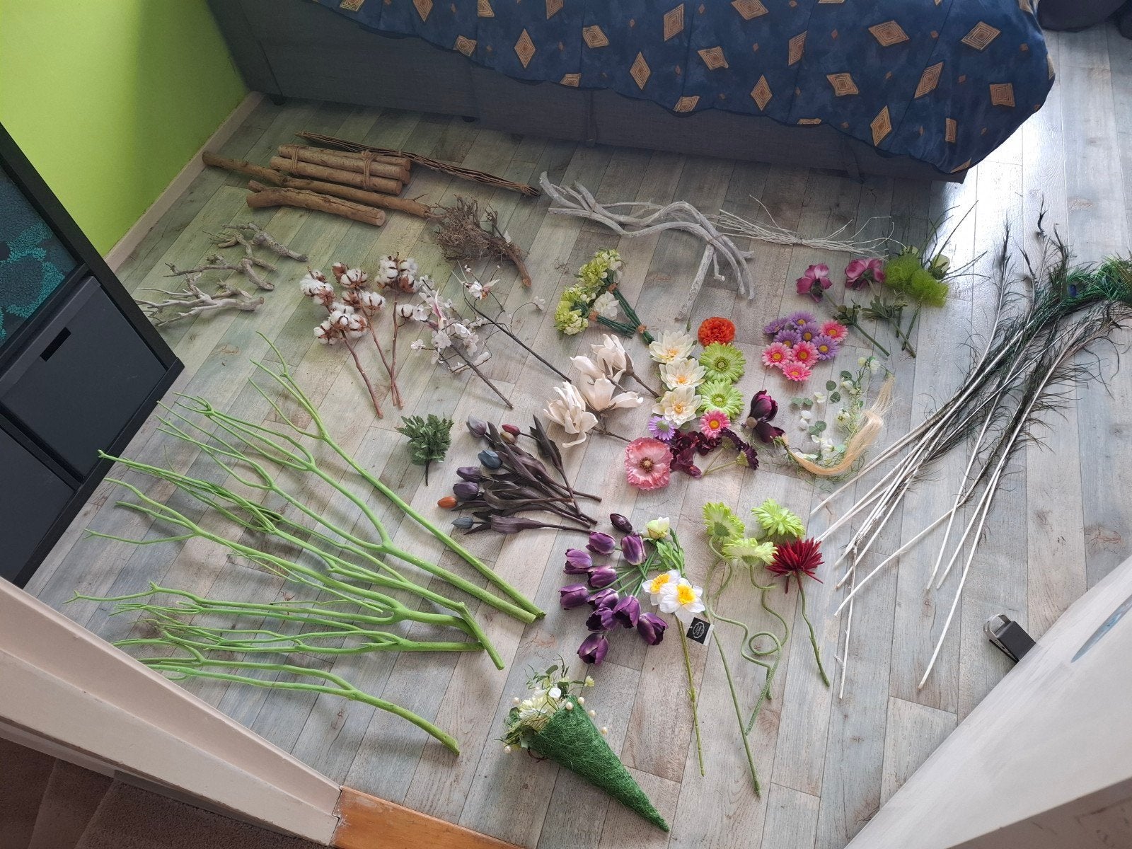Grote partij kunstbloemen, takken en decoratie, Ophalen, Binnen, Textiel, Onderhoudsvrij