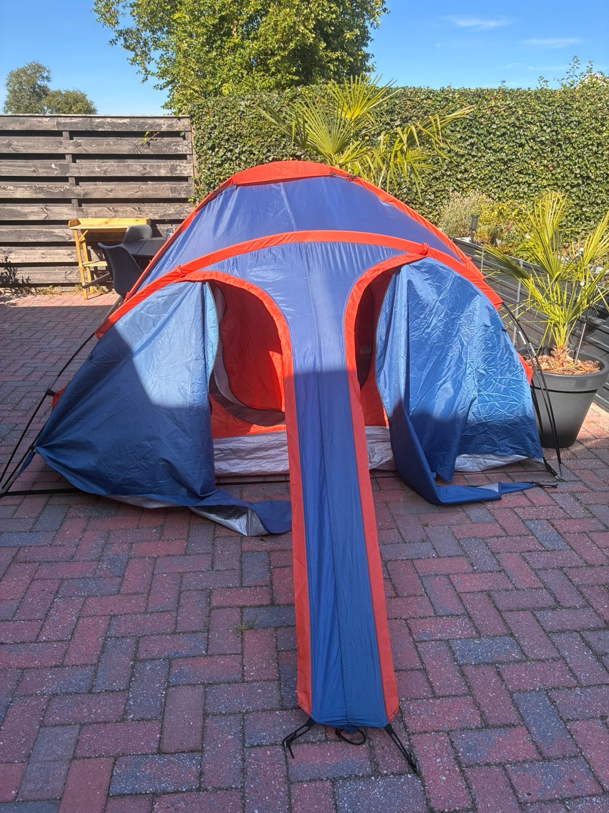 Iglo tent, Ophalen, Zo goed als nieuw, Tot en met 3