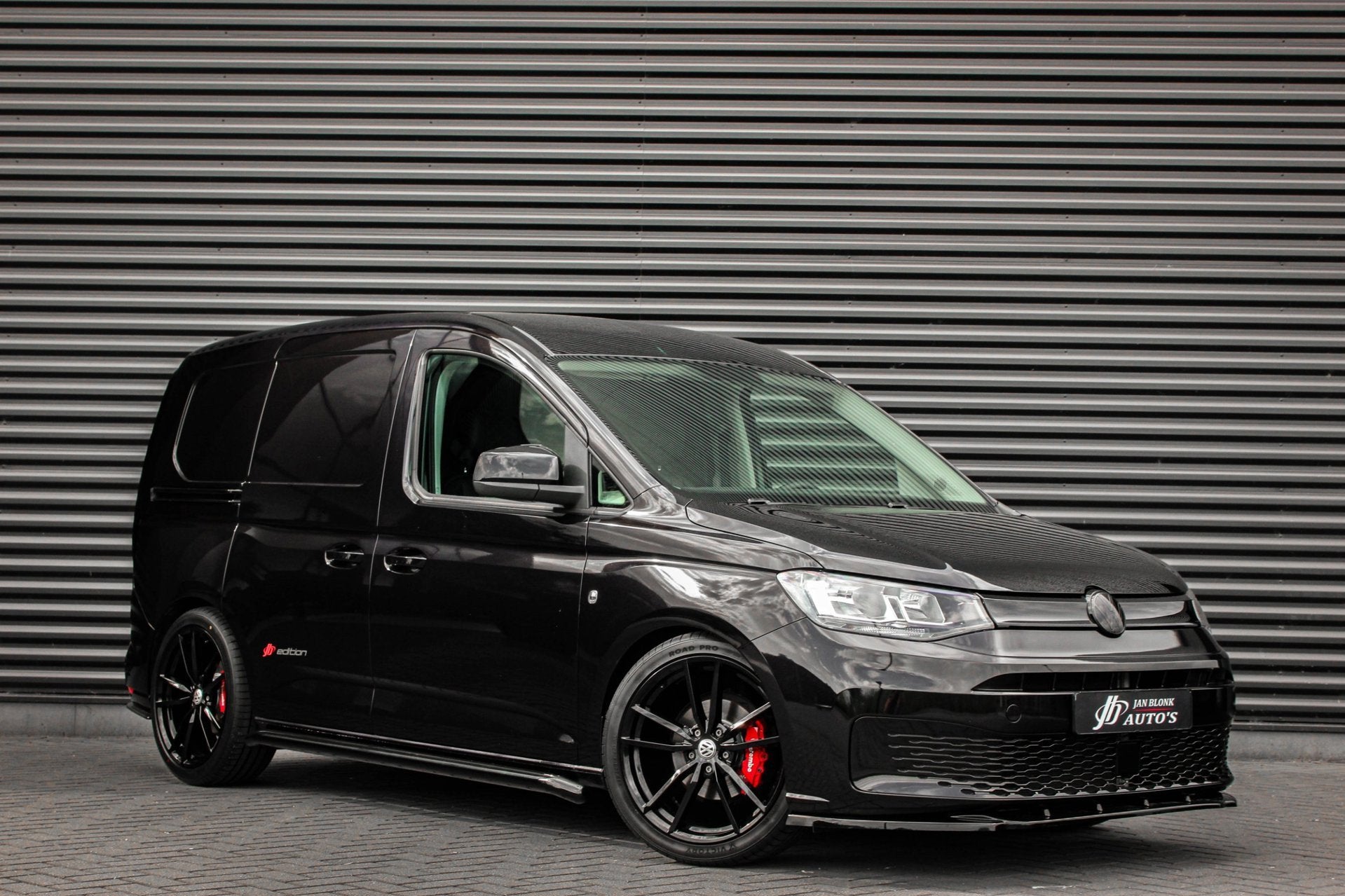 Volkswagen Caddy Cargo JB- EDITION / MAXTRON / SIDE- BARS /, Voorwielaandrijving, Dealer onderhouden, Gebruikt, 4 cilinders