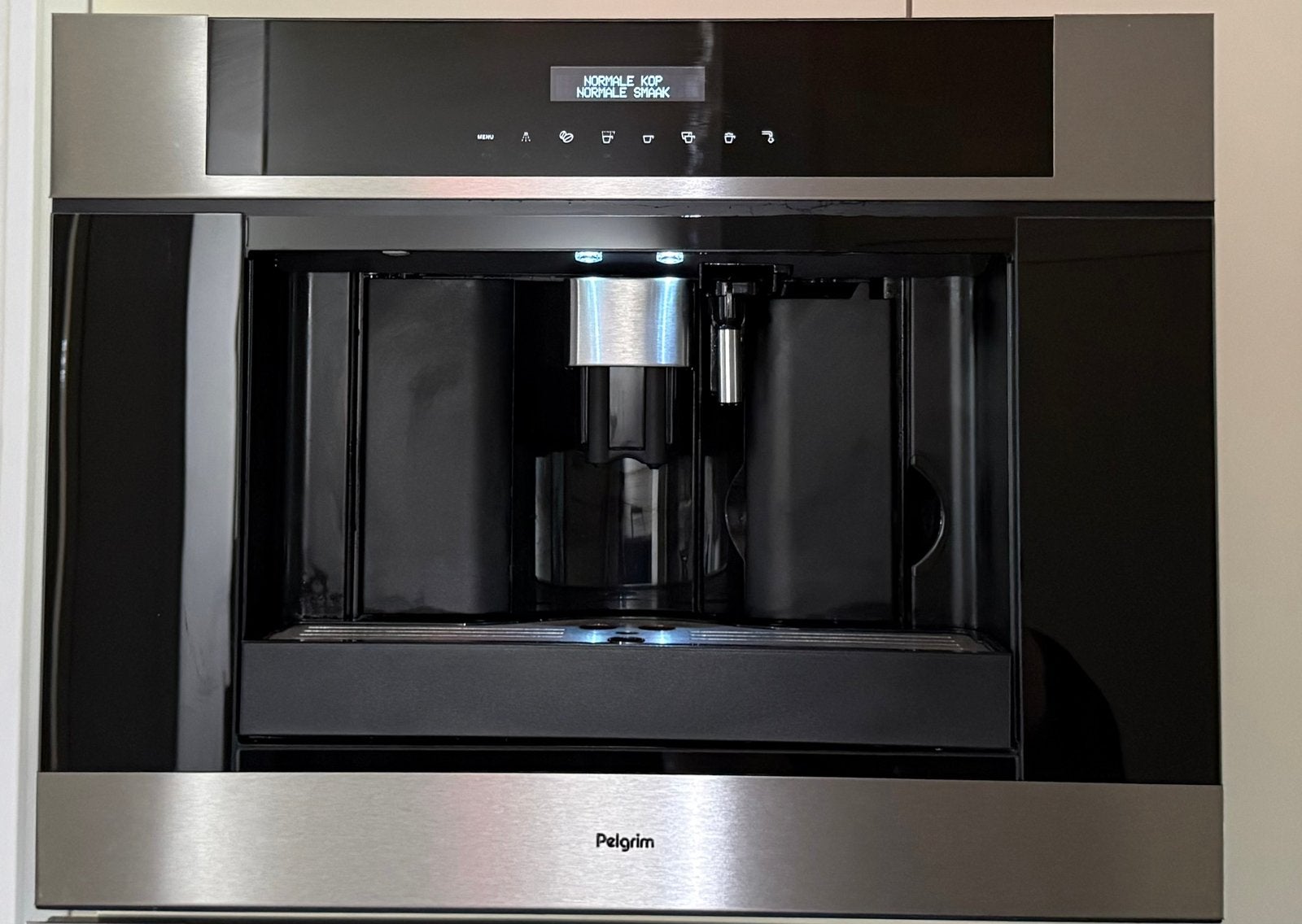 ZGAN!! PELGRIM inbouw Koffiemachine IKM614RVS, Witgoed en Apparatuur, Koffiezetapparaten, Zo goed als nieuw, Gemalen koffie, Koffiebonen