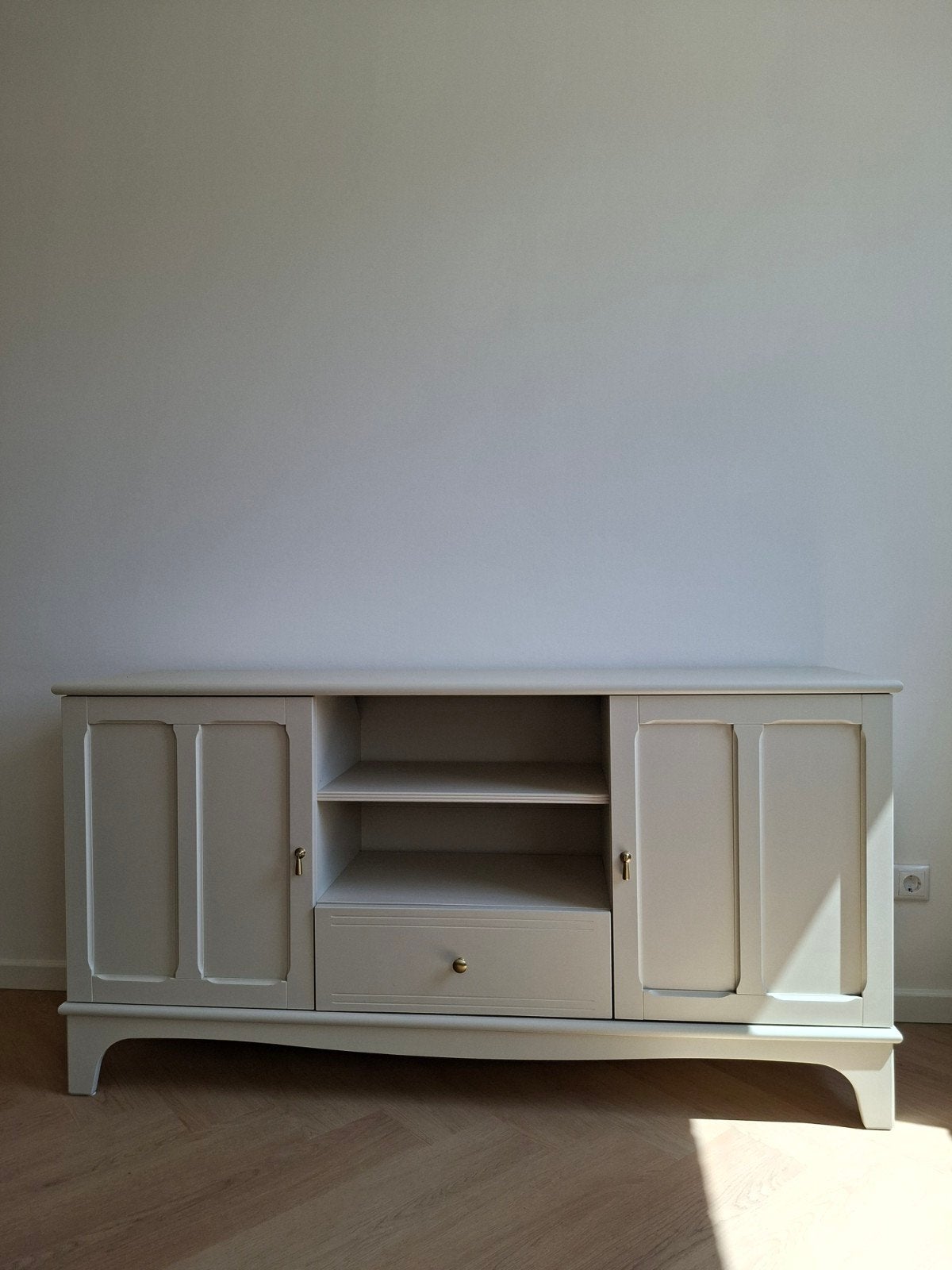 Lommarp TV meubel beige, Ophalen, Gebruikt, 25 tot 50 cm, Minder dan 100 cm