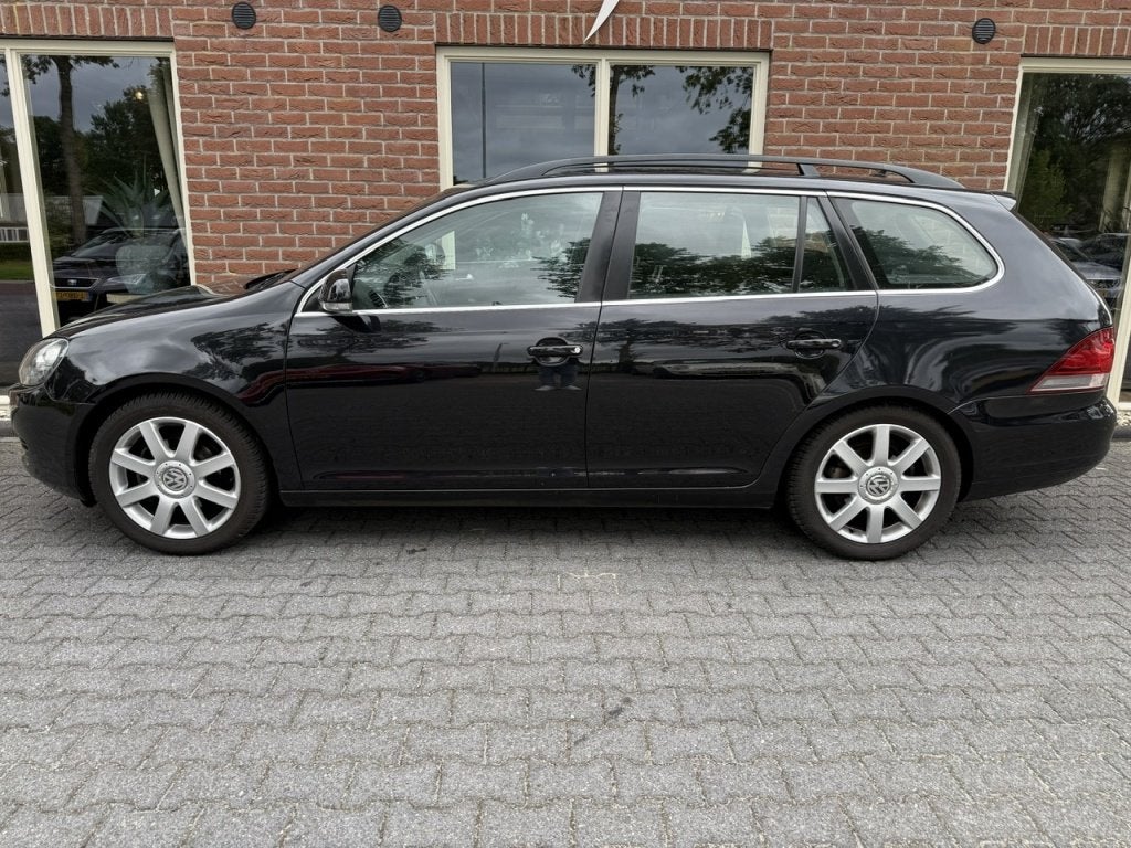 Volkswagen Golf Variant 1.6 NAVI / CLIMA / LMV / TREKHAAK /, Auto's, Volkswagen, Euro 5, Stof, Gebruikt, Zwart