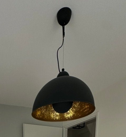 Zwarte Hanglamp met Gouden Binnenkant, Huis en Inrichting, Ophalen, Zo goed als nieuw, Metaal, E27 (groot)