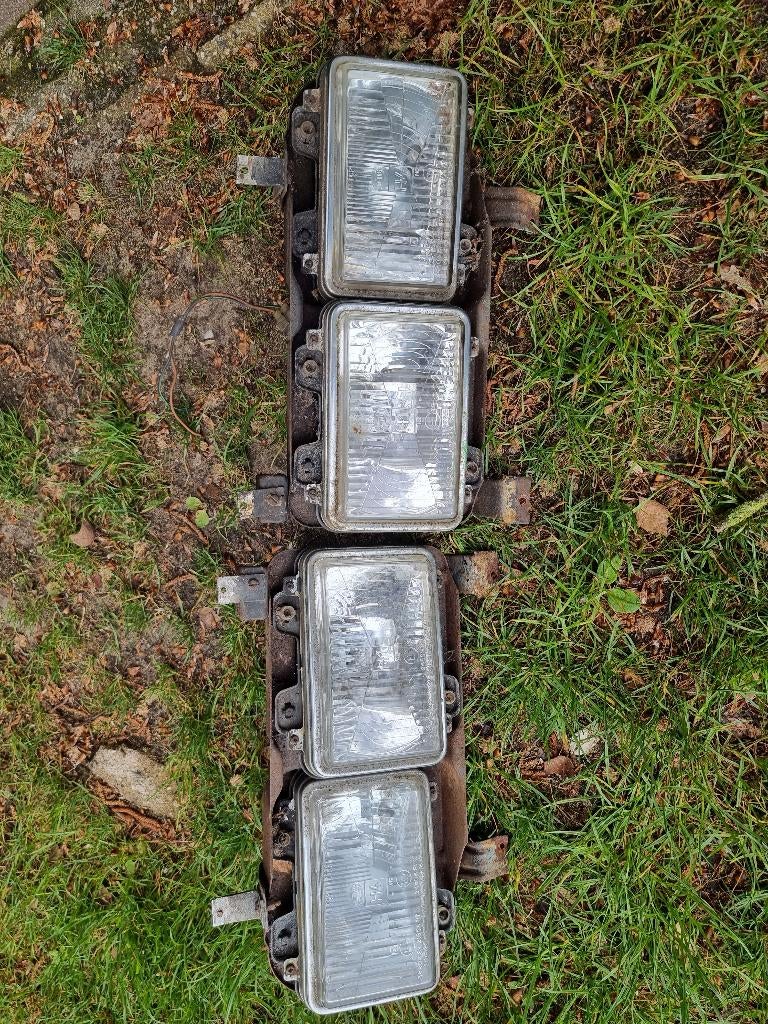 Dubbele vierkante koplampen oldtimer hella Audi 80 90, Ophalen of Verzenden
