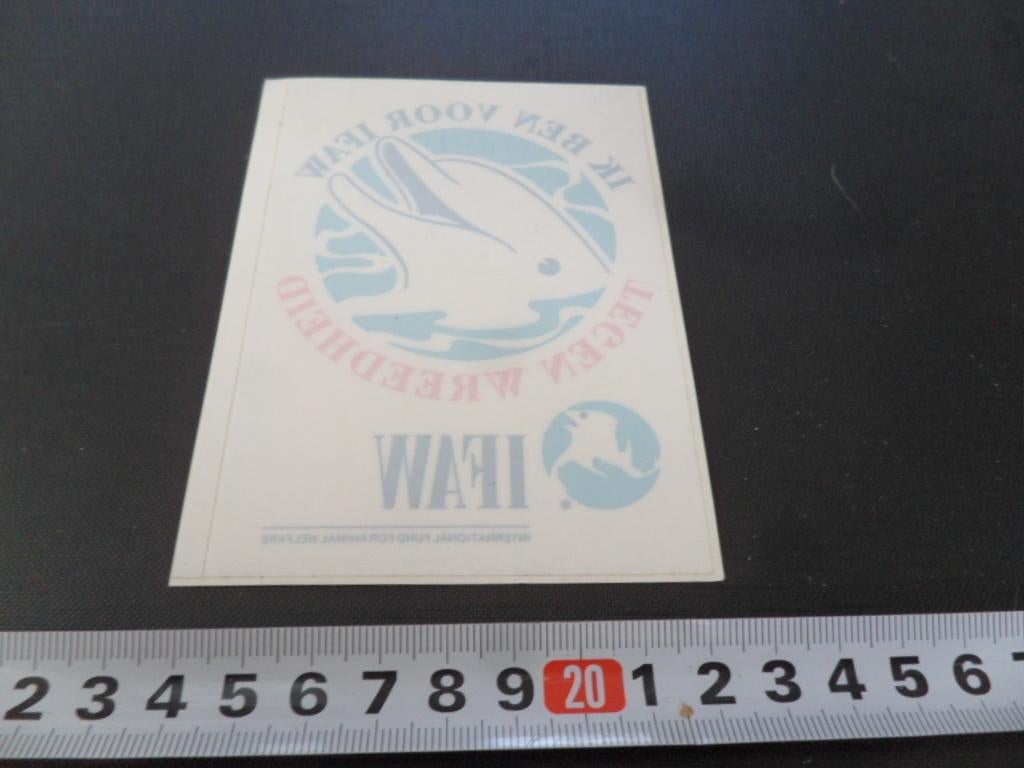 sticker raamsticker dolfijn ik ben voor IFAW tegen wreedheid, Ophalen, Zo goed als nieuw