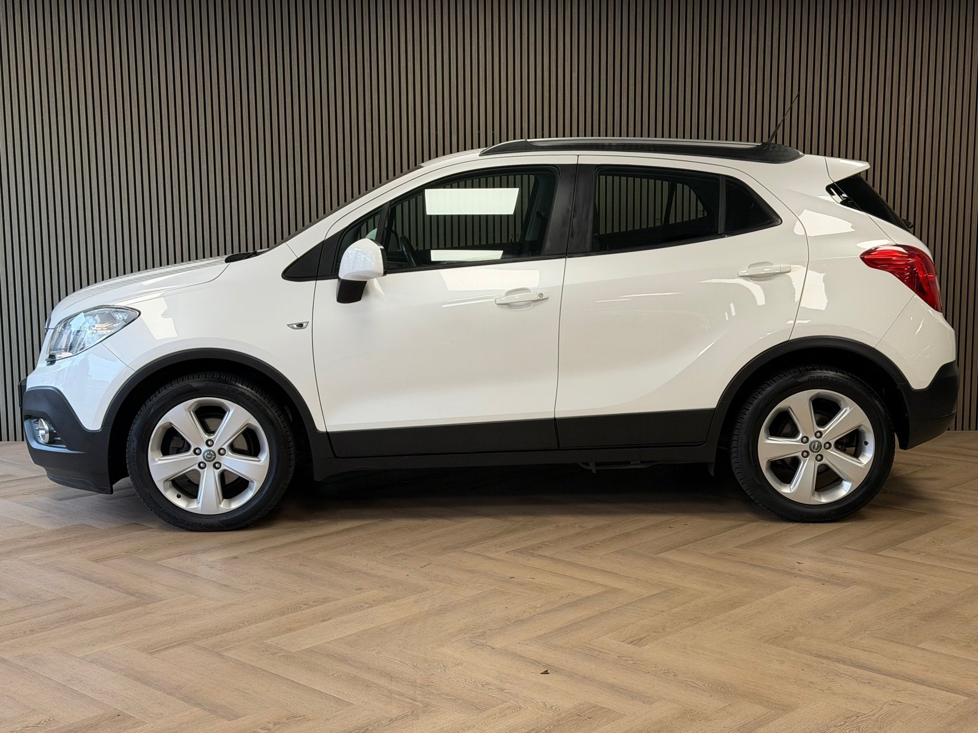 Opel Mokka 1.4 T Edition 4x4 TREKHAAK STOEL/STUURVERWARMING, Auto's, Keurmerk '100% Onderhouden', Euro 5, Gebruikt, 4 cilinders