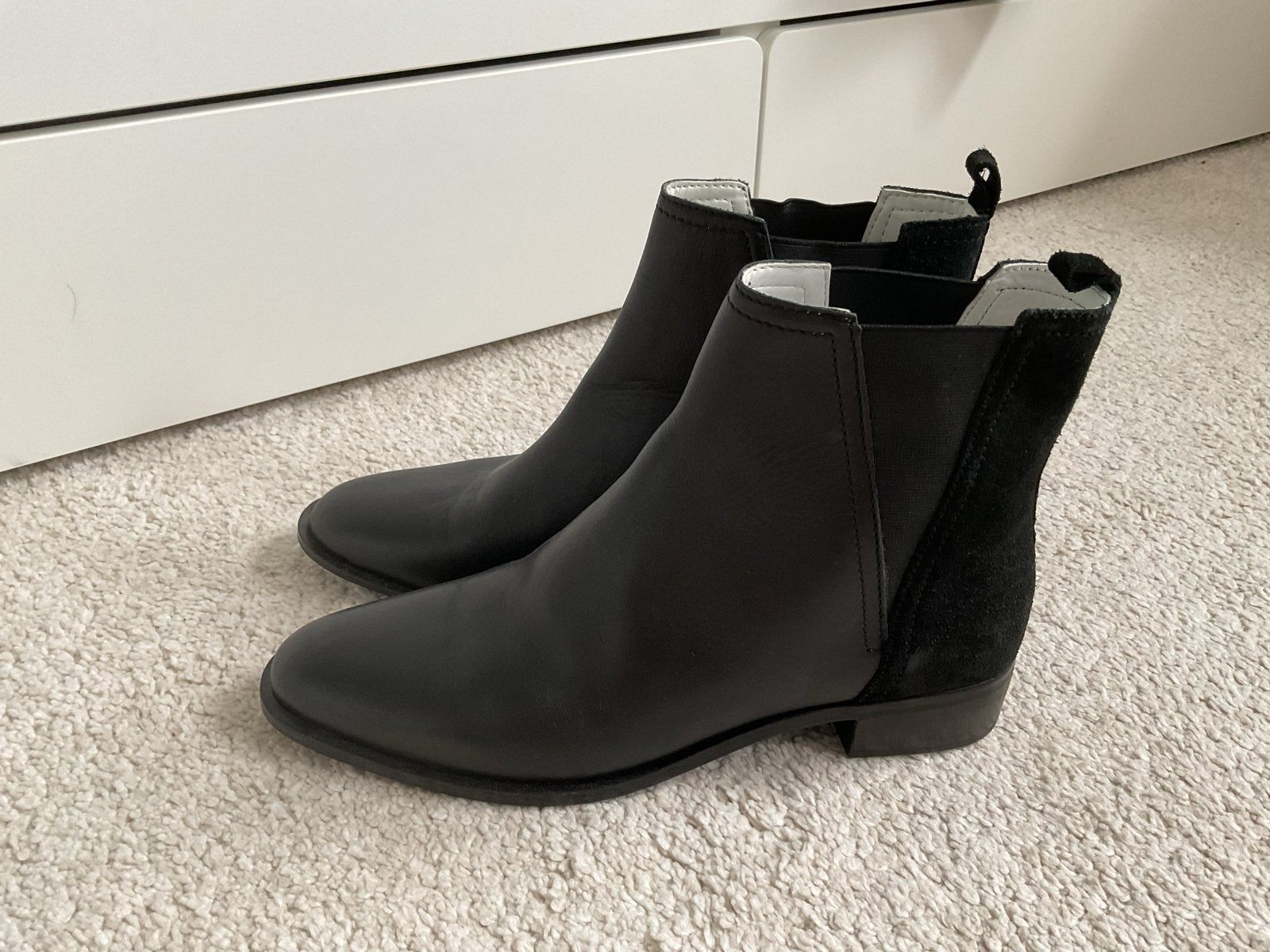 Zara zwarte enkellaarsjes maat 39.Nieuw, Kleding | Dames, Schoenen, Zwart, Lage of Enkellaarzen, Nieuw, Ophalen of Verzenden