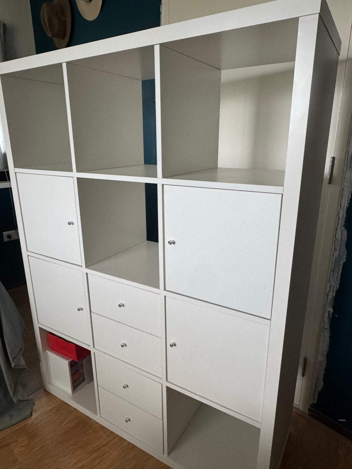 Witte IKEA kast met lades, deurtjes en open vakken, Ophalen, Gebruikt, 100 tot 150 cm, Met lade(s)