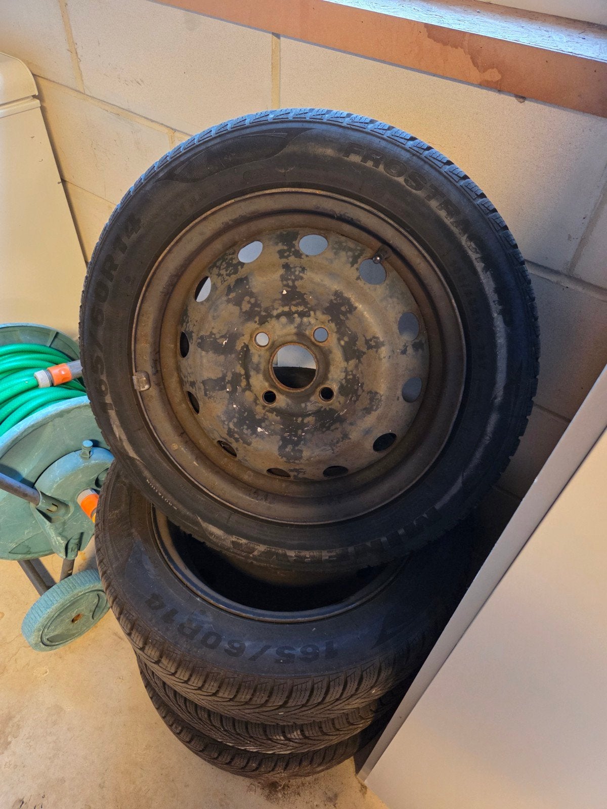 4x Minerva Frostrack HP winterbanden stalen velgen 165/60, Ophalen, 14 inch, Gebruikt, Banden en Velgen