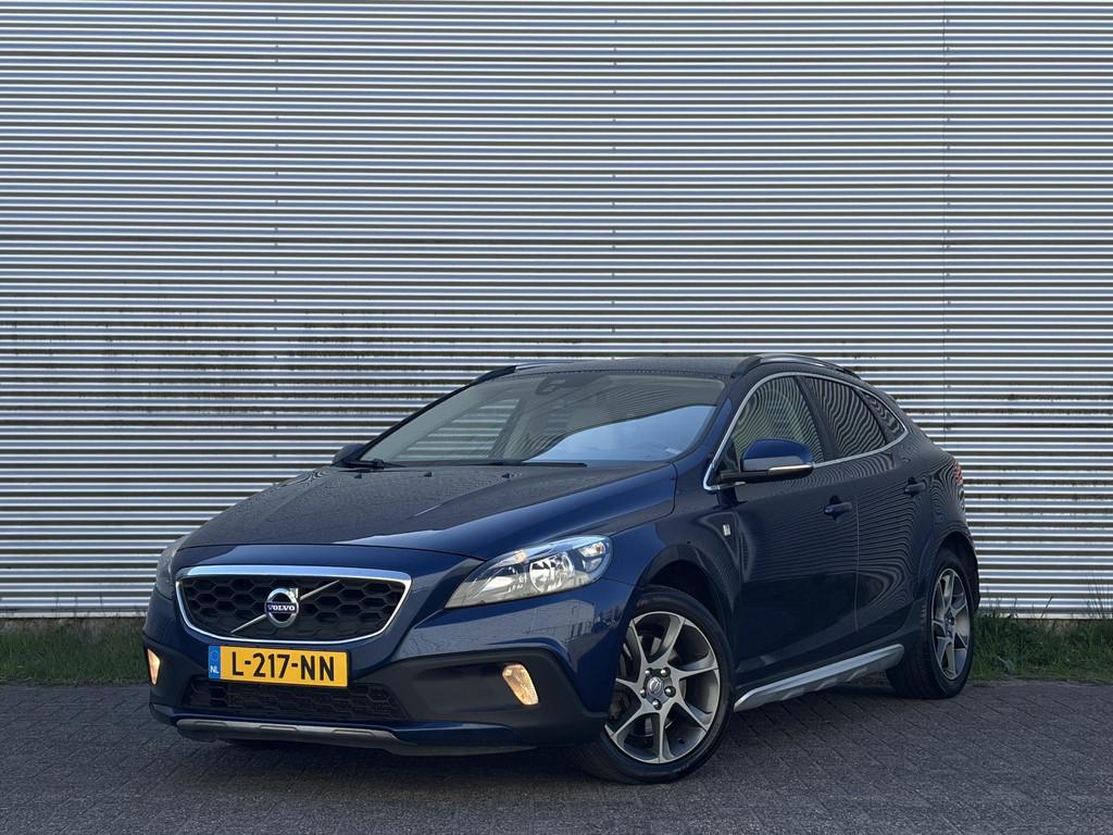 Volvo V40 Cross Country 2.0 D2 Ocean Race / Leder / Trekhaak, Voorwielaandrijving, Gebruikt, Euro 6, 4 cilinders