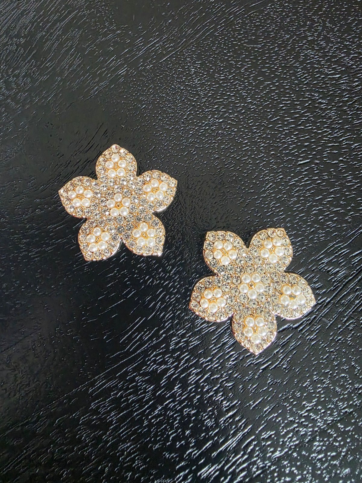 Bloemen jibbitz voor op Crocs, Verzamelen, Ophalen of Verzenden, Nieuw