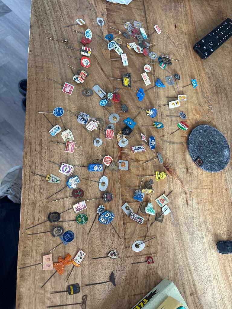 Speltjes, Verzamelen, Ophalen of Verzenden, Zo goed als nieuw, Overige onderwerpen, Speldje of Pin