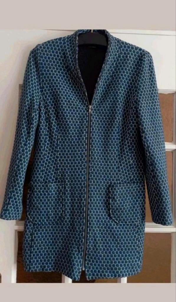 Jasje met rits xl/42 blauw/grijs
Tricot
Van oksel tot oksel, Ophalen of Verzenden, Zo goed als nieuw, Maat 42/44 (L), Blauw