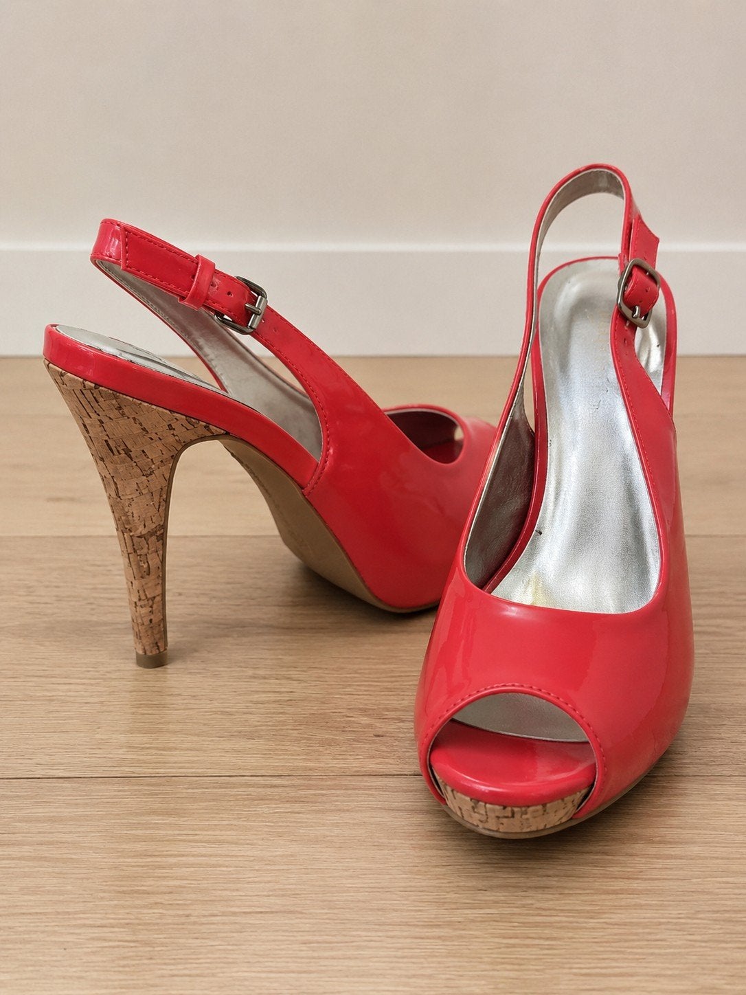 eVe Milano koraalrode/roze slingback pumps met kurken hak, Ophalen of Verzenden, Zo goed als nieuw, Rood